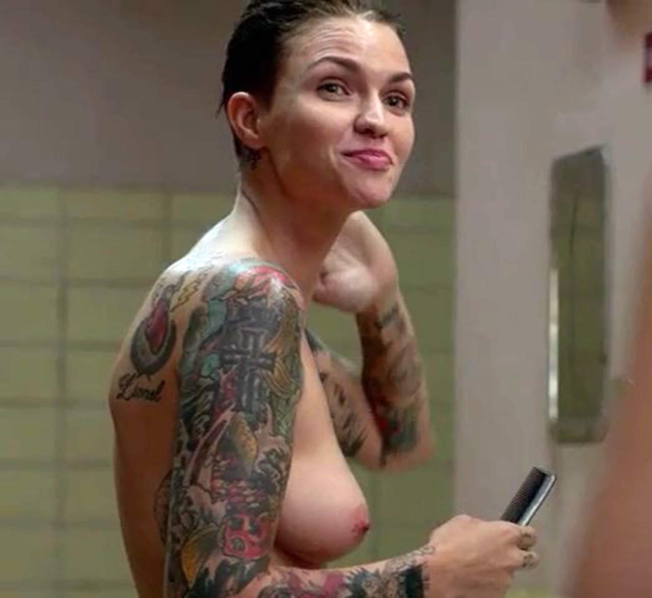 Nude ruby rose