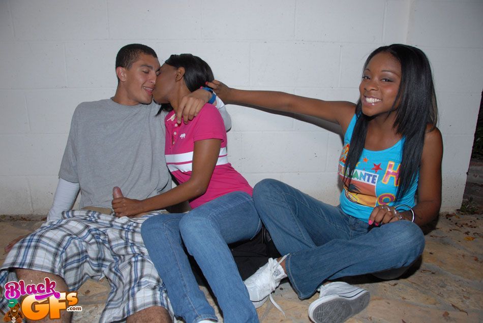 Ebony Teen Threesome