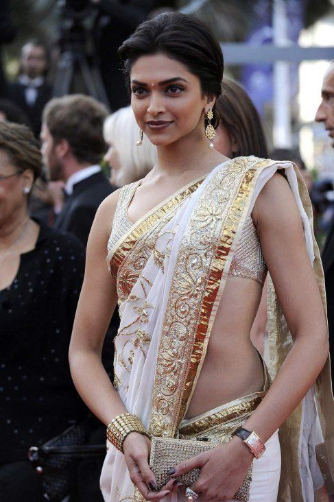 Road G. reccomend Deepika padukone boob size