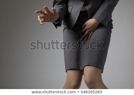 V-Mort reccomend Hold pee bladder crotch cross leg
