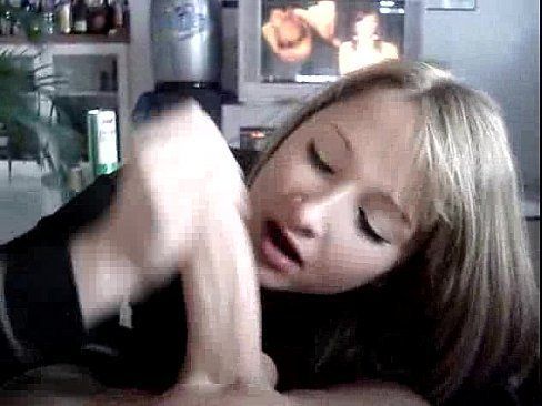 Blonde girlfriend gives quick blowjob