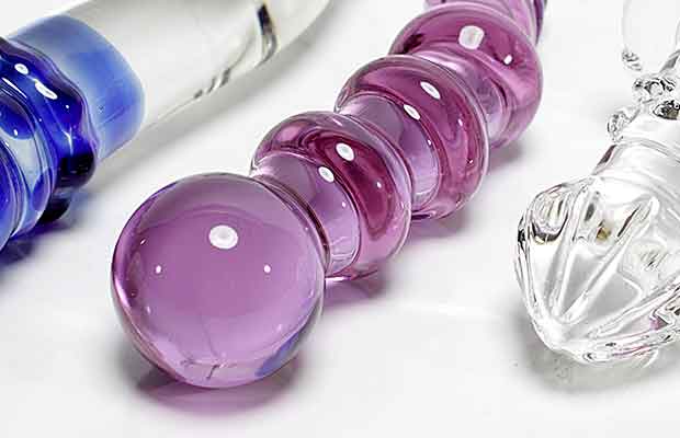 Hard-Boiled reccomend Water filled glass dildo