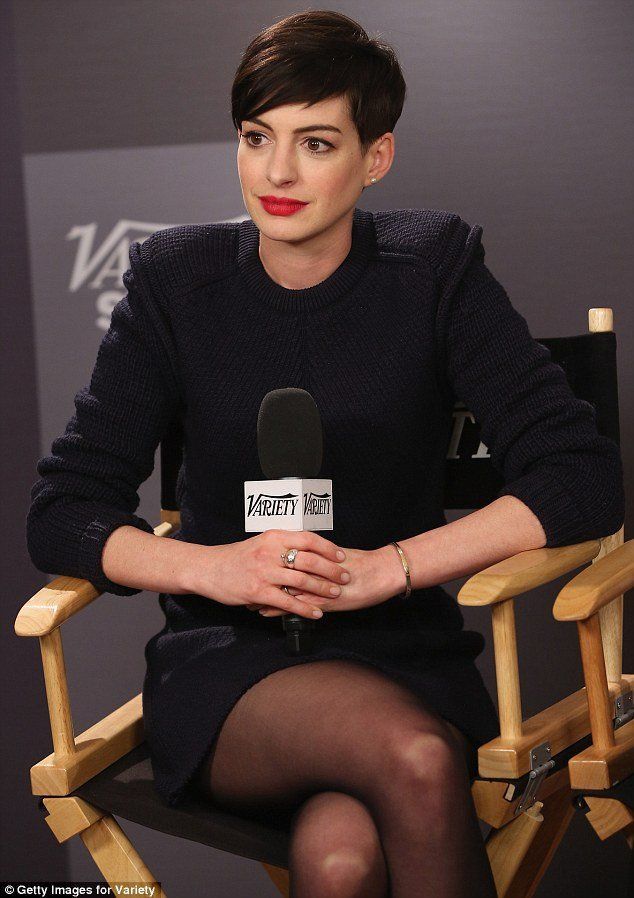 Short-Fuse reccomend Anne hathaway pantyhose