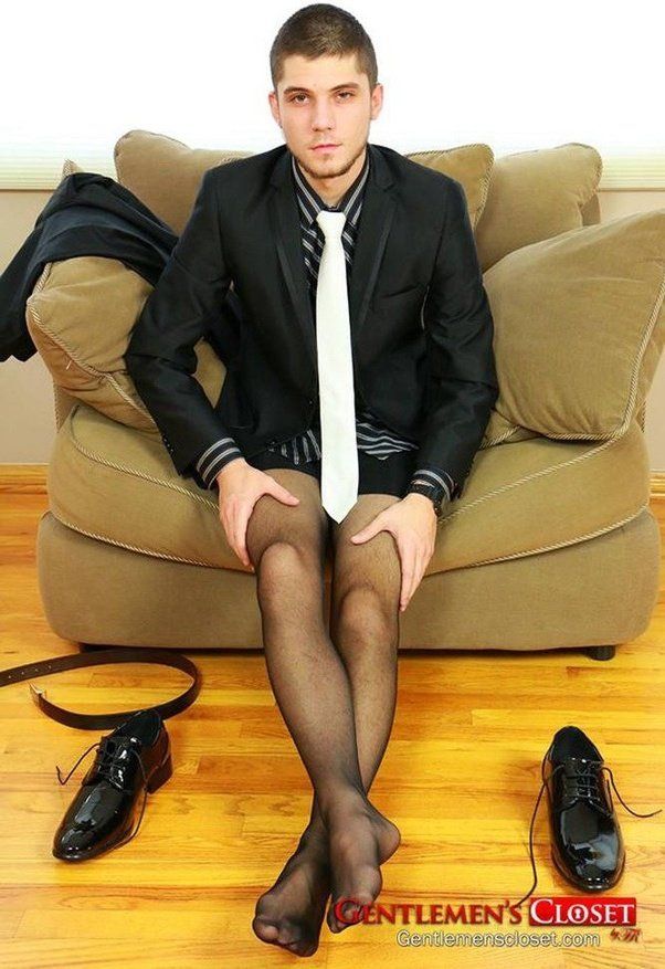 Mad M. reccomend Men wearing stockings and pantyhose