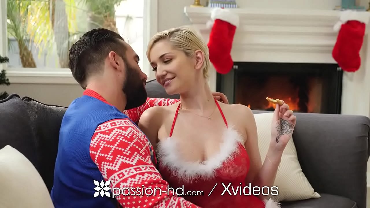 Patrol reccomend passion busty blonde gives christmas
