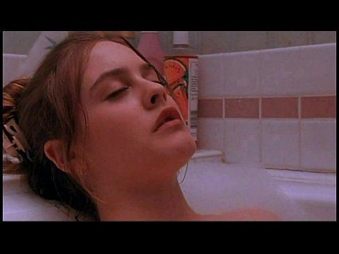 ALICIA SILVERSTONE SEX TAPE VIDEO LEAKED BY SONY HACKERS.