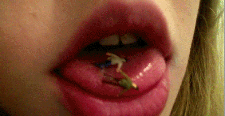 Sir reccomend girl tongue uvula