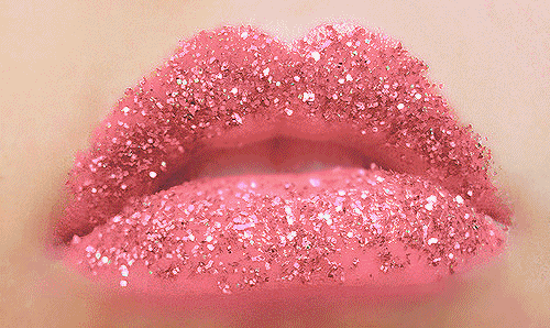 Moonshine reccomend pretty pink lipgloss and lipstick