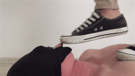 Slate reccomend sneaker shoe fetish